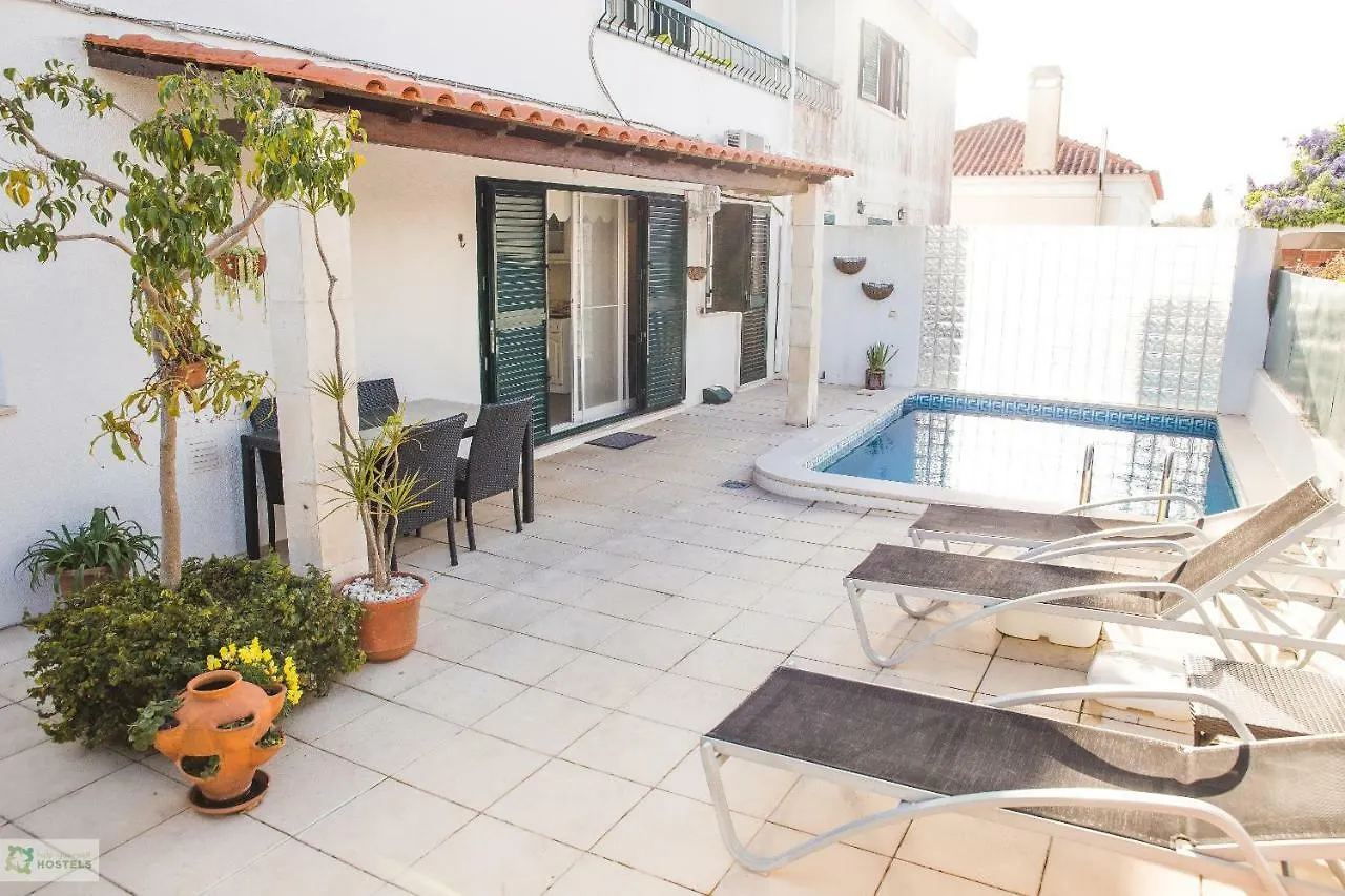 Help Yourself Hostels - Carcavelos Coast
