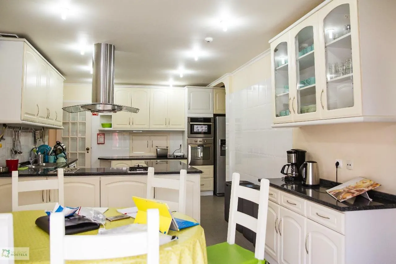 Help Yourself Hostels - Carcavelos Coast  Carcavelos (Lisbon)